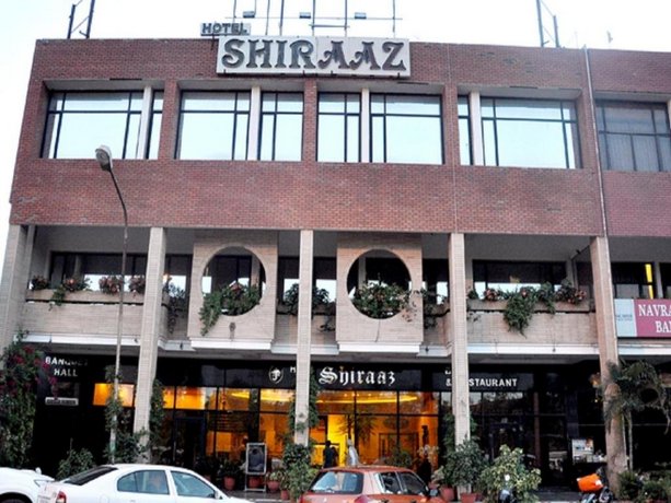 Hotel Shiraaz