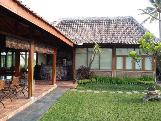 Villa Sawah Gondang Legi