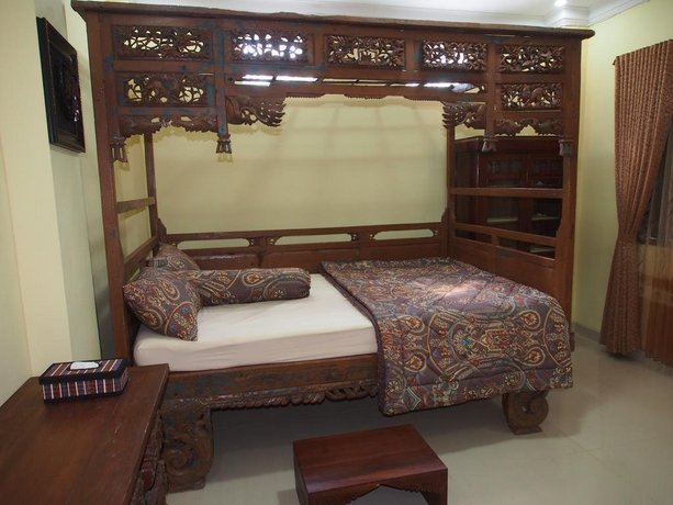 Canting Prodo Traditional Hotel