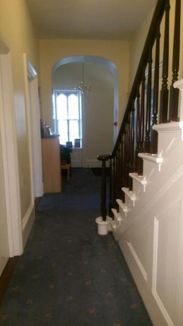 Alister Guest House
