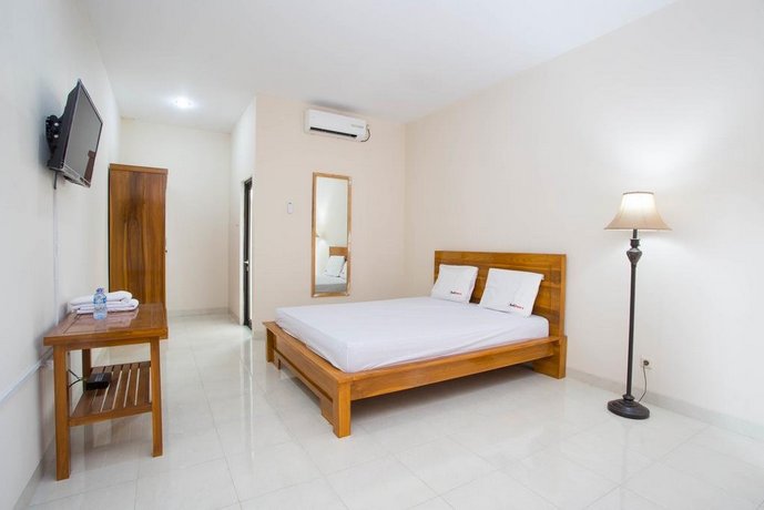 RedDoorz Plus near Cibubur Junction