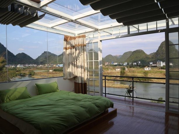 Yangshuo River Bank Resort