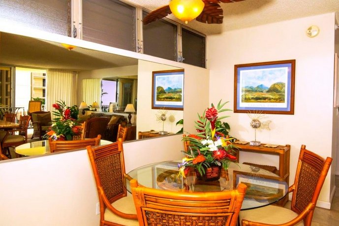 Royal Kahana 315 by RedAwning