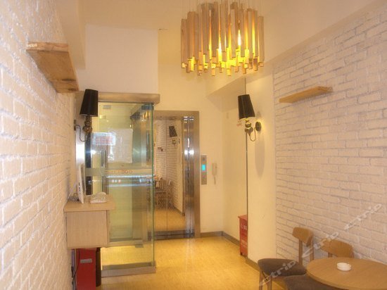 Guoguo Chain Hotel Guiyang Hequn Road