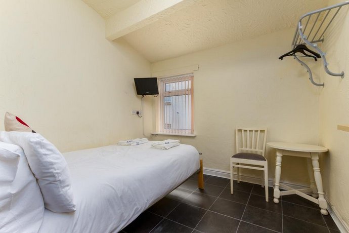 Brecks Hotel