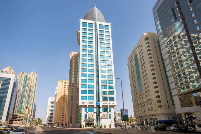 TRYP by Wyndham Abu Dhabi City Center Al Markaziyah United Arab Emirates thumbnail