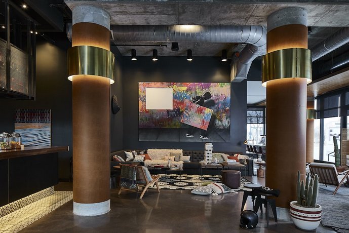 MOXY Denver Cherry Creek
