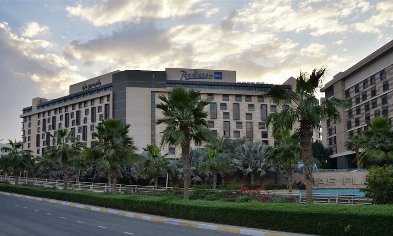 Radisson Blu Hotel Abu Dhabi Yas Island image 1