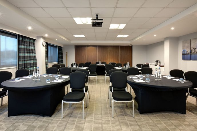 Holiday Inn Express London Heathrow T5