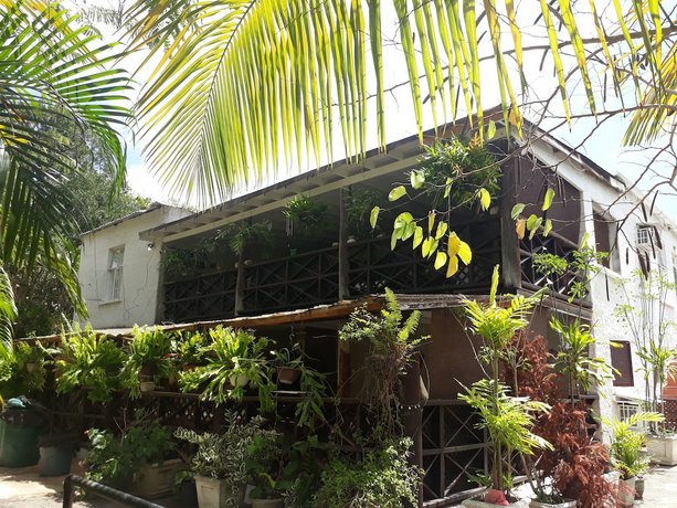 Barbados Chi Centre Guesthouse