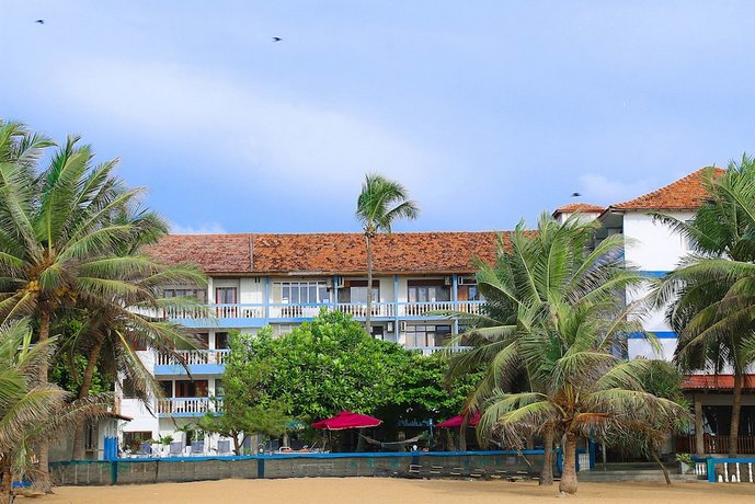 Topaz Beach Hotel