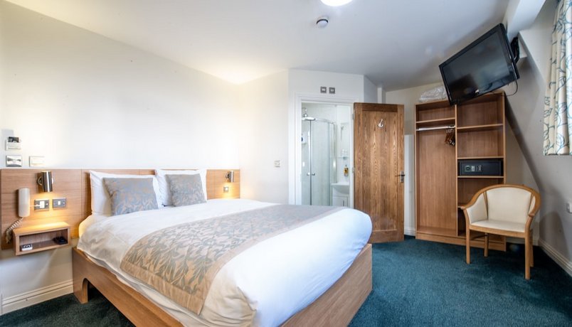 Connaught House Hotel London ExCeL