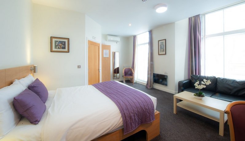 Connaught House Hotel London ExCeL