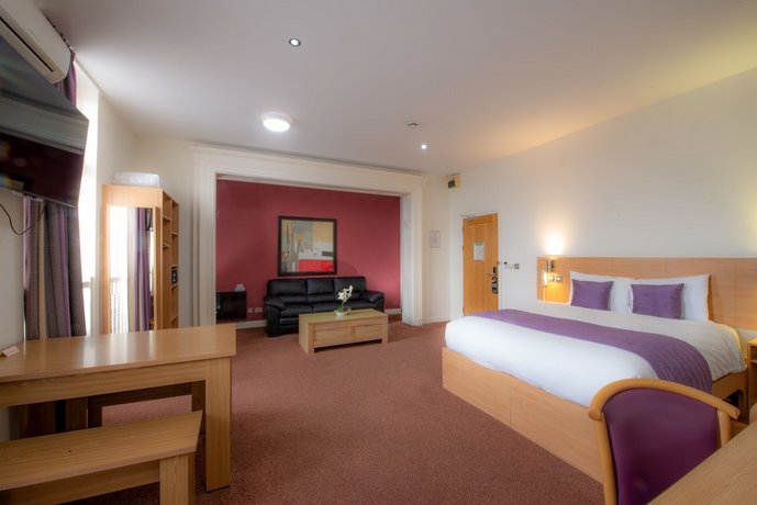 Connaught House Hotel London ExCeL