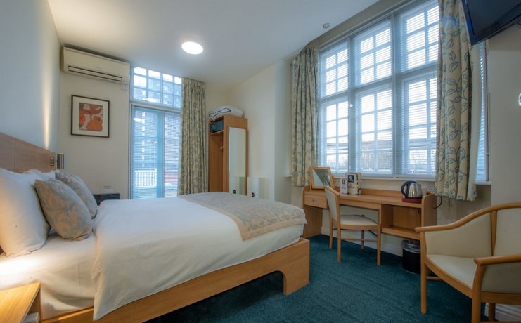 Connaught House Hotel London ExCeL