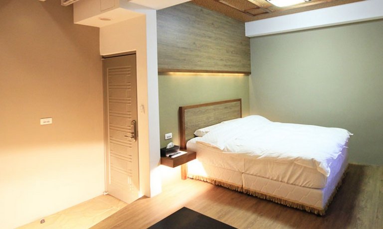 Bollinger B&B