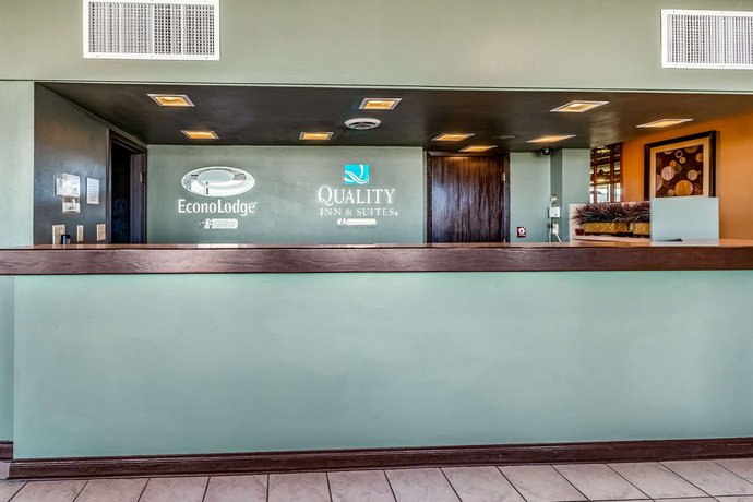 Quality Inn & Suites Albert Lea