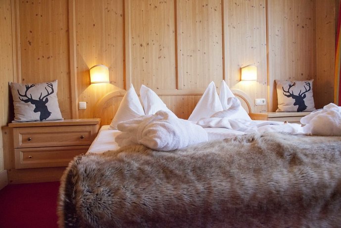 Hotel Latini Zell am See