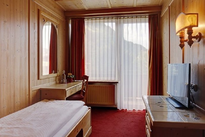 Hotel Latini Zell am See