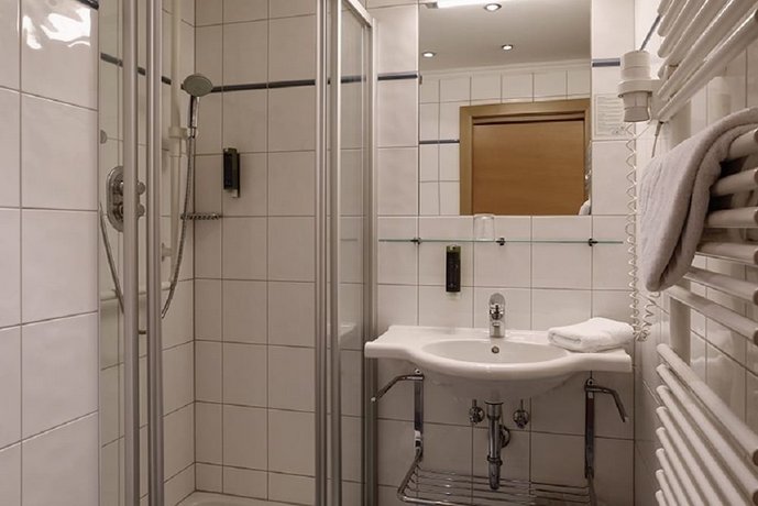 Hotel Latini Zell am See