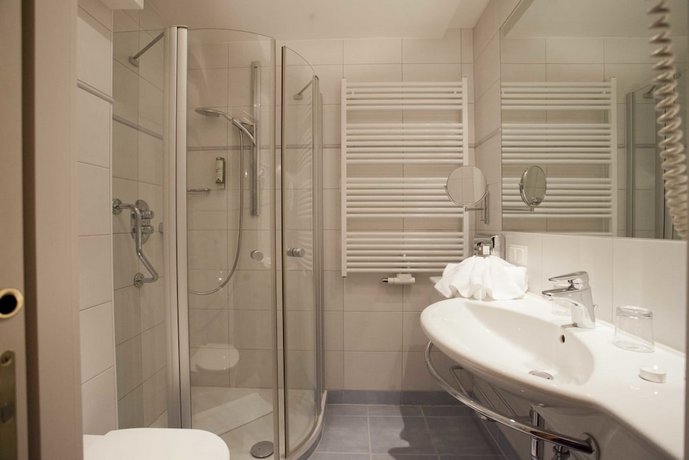 Hotel Latini Zell am See