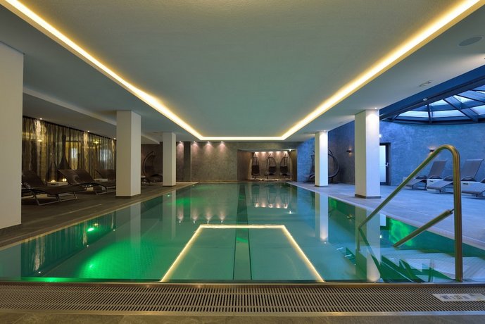 Hotel Latini Zell am See