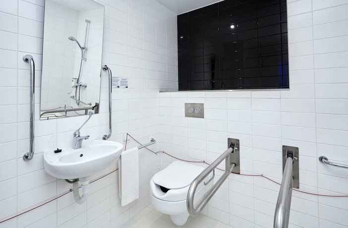 Holiday Inn Express Lisbon Alfragide