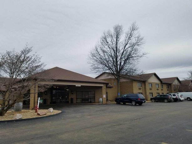 Baymont Inn and Suites by Wyndham Farmington MO