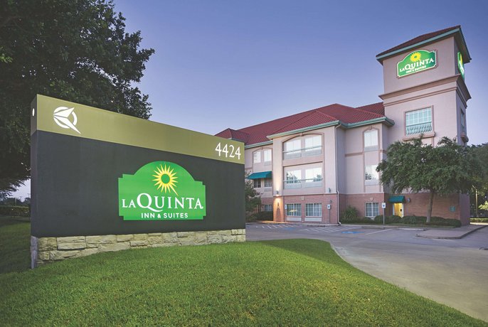 La Quinta Inn & Suites Houston West at Clay Road