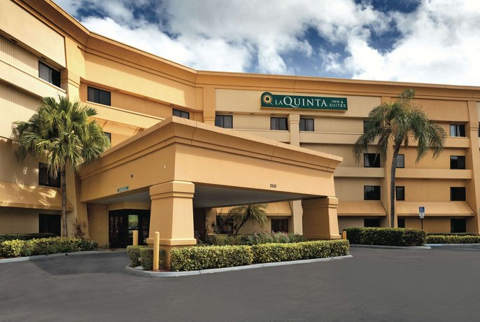 La Quinta Inn & Suites Miami Airport East Miami International Airport United States thumbnail