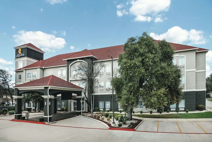 La Quinta Inn & Suites San Antonio The Dominion