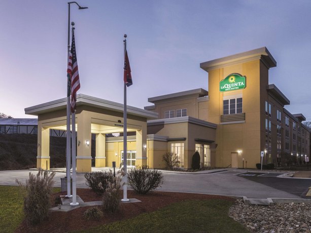 La Quinta by Wyndham Knoxville Central Papermill