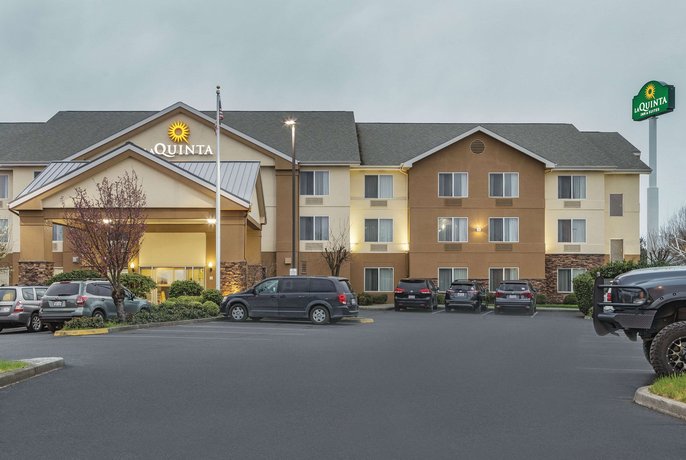 La Quinta Inn & Suites Central Point - Medford