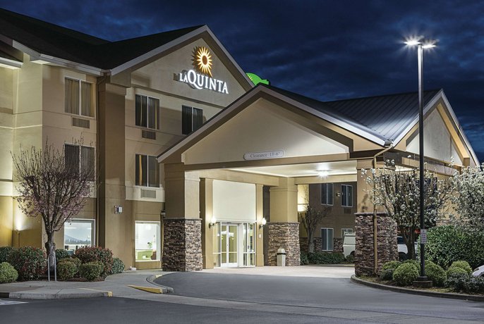 La Quinta Inn & Suites Central Point - Medford