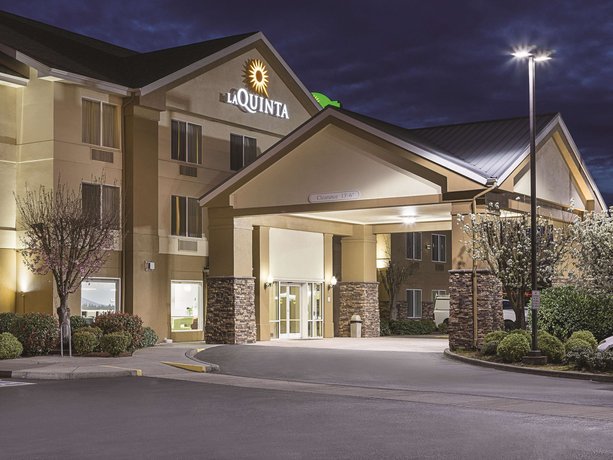 La Quinta Inn & Suites Central Point - Medford