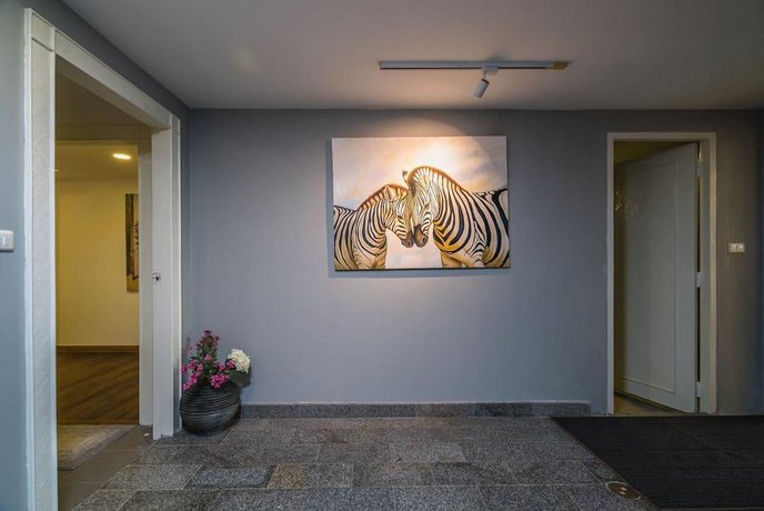 Patong Hill sea view villa 4 bedroom private pool