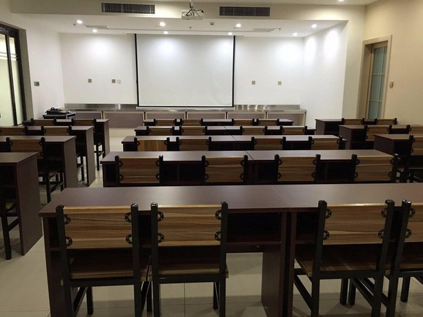 IU Hotels Shijiazhuang Development Zone Provincial Fourth Hospital
