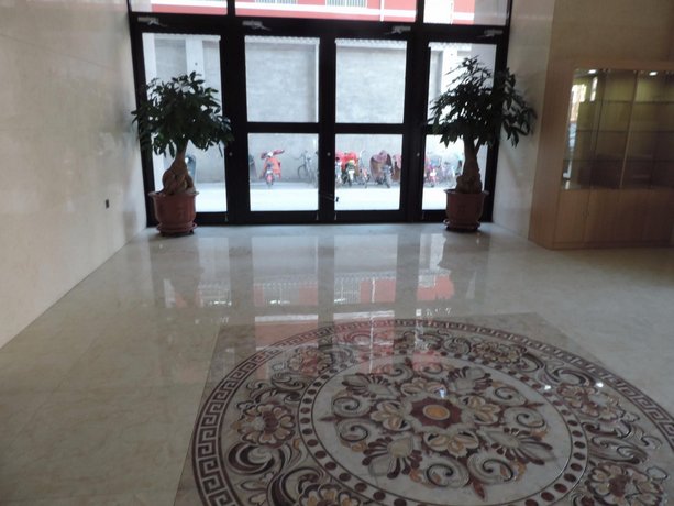 IU Hotels Dingzhou North Ring Road Shengdong Plaza