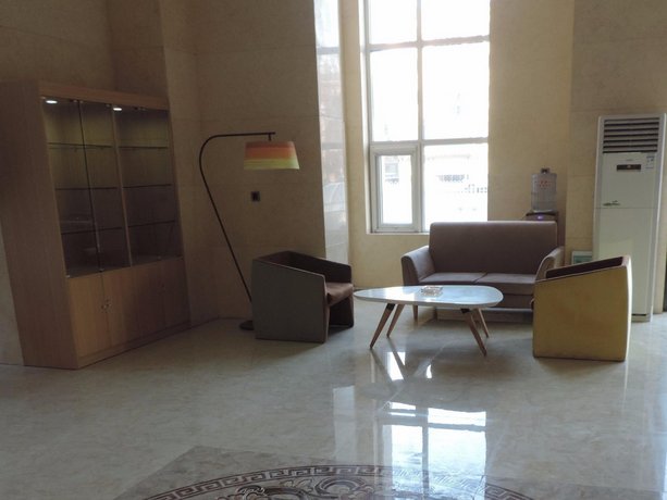 IU Hotels Dingzhou North Ring Road Shengdong Plaza