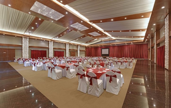 The Royal Orchid Resort & Convention Center