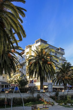 City Beach Apartments Sarande