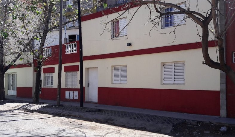 1080 Apartments
