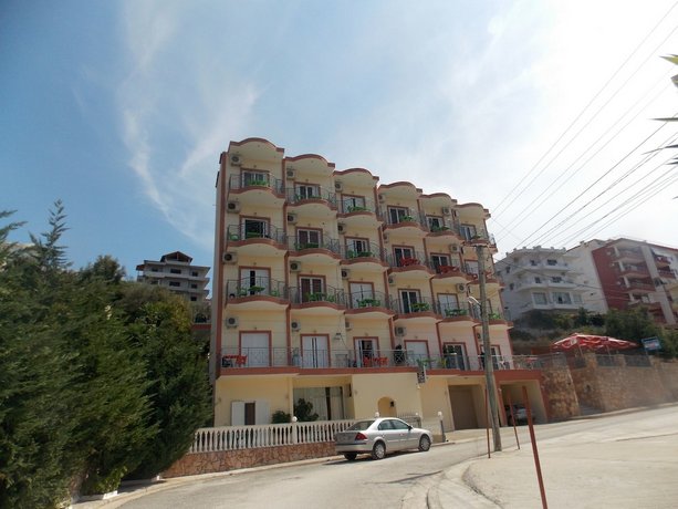 Piter Beach Apartments