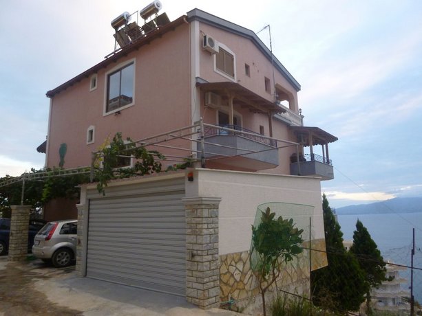 Villa Crystal Sarande