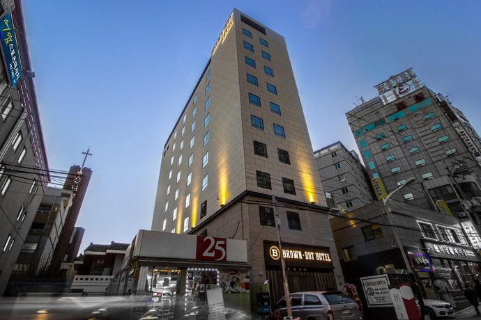 Brown Dot Hotel Hadan