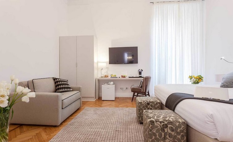 504 Corso Suites