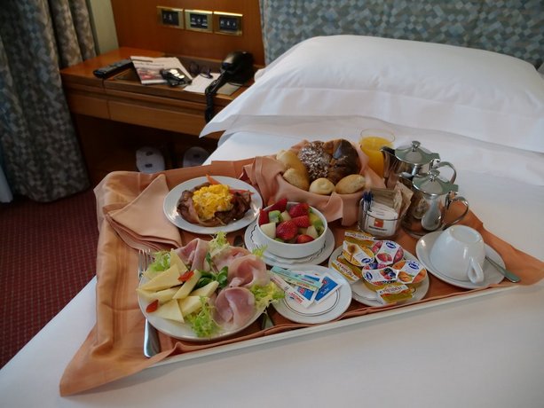 Michelangelo Hotel