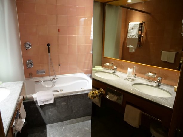 Michelangelo Hotel