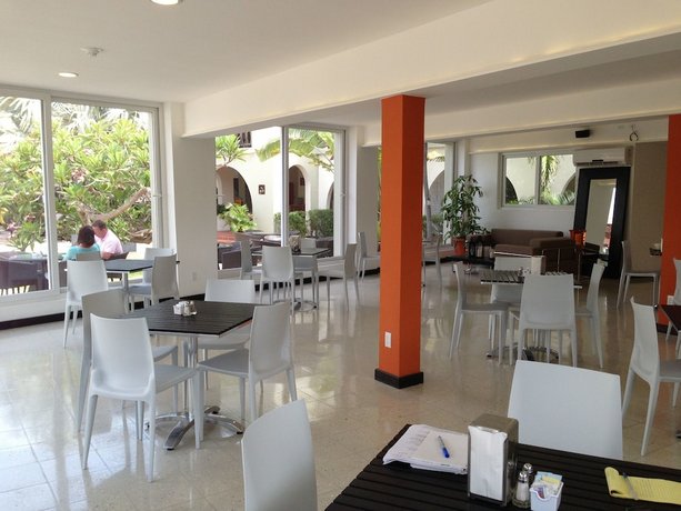 Talk of the Town Beach Hotel & Beach Club by GH Hoteles