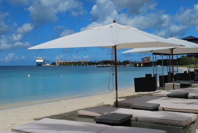 Talk of the Town Beach Hotel & Beach Club by GH Hoteles